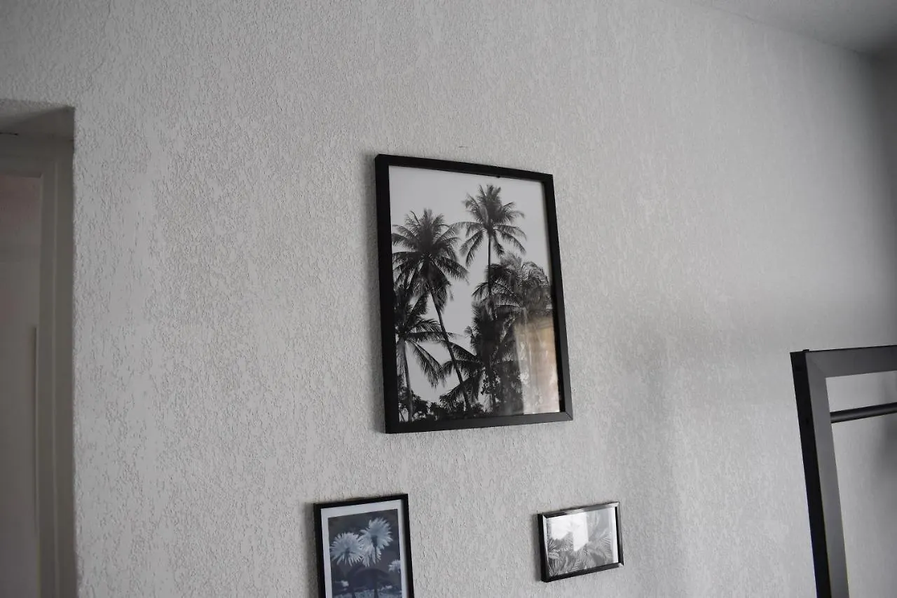 Apartment Appartement Look Industriel Pour 4 Personnes Avec Piscine A La Plage La Londe-les-Maures