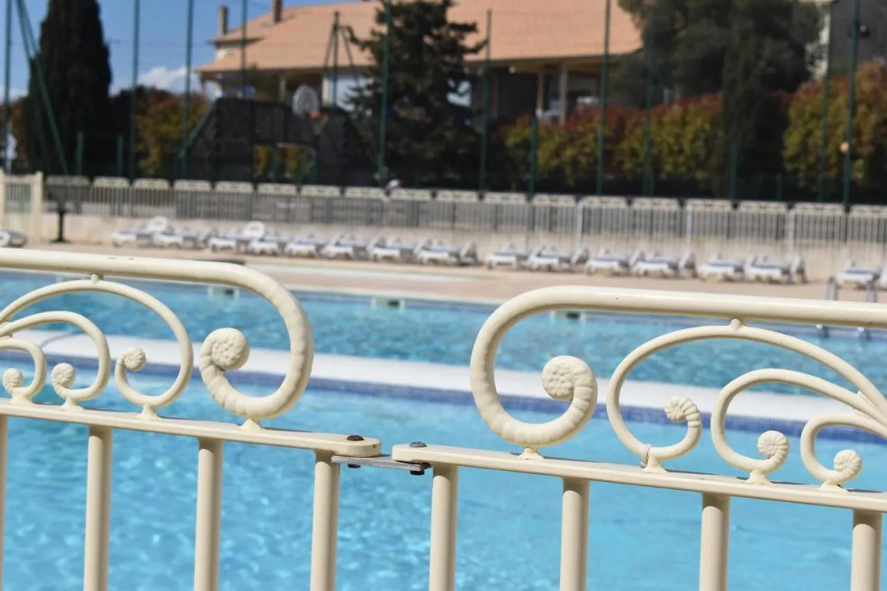 Appartement Look Industriel Pour 4 Personnes Avec Piscine A La Plage La Londe-les-Maures