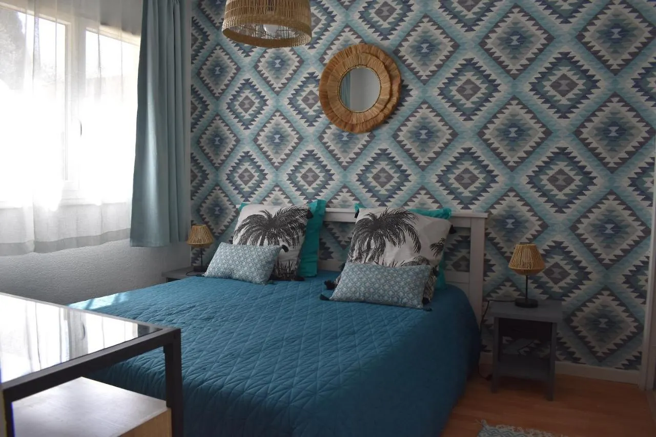 Apartment Appartement Look Industriel Pour 4 Personnes Avec Piscine A La Plage La Londe-les-Maures