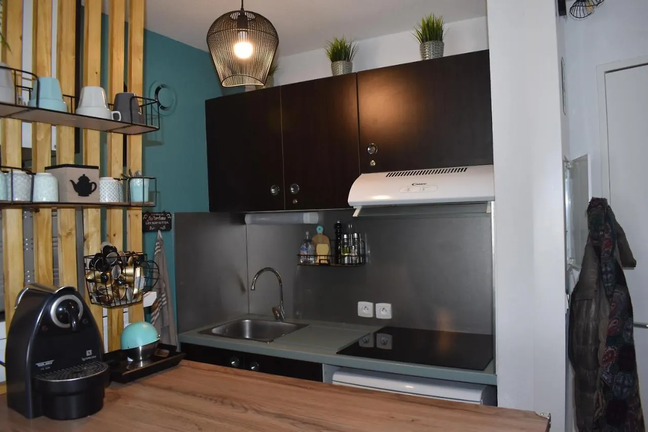 Appartement Look Industriel Pour 4 Personnes Avec Piscine A La Plage La Londe-les-Maures 0*,